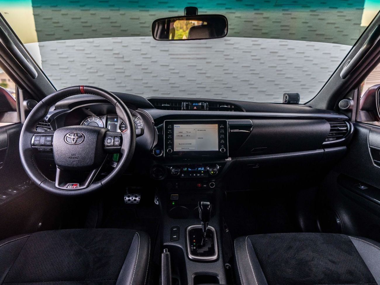 Toyota Hilux GR SPORT