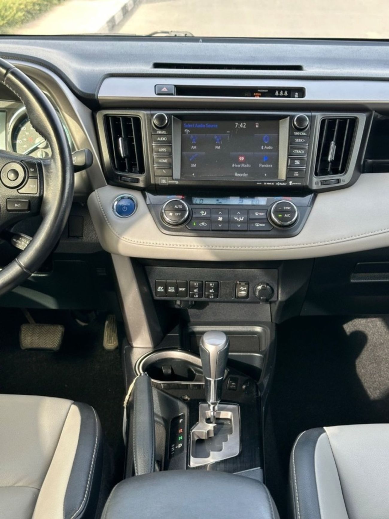 تويوتا راف ٤ Limited Hybrid Full Option