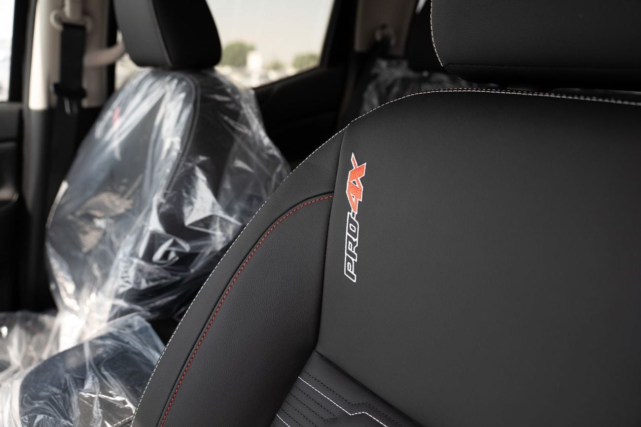 نيسان نافارا PRO-4X Off-Road | 2.5L Diesel 4WD A/T (Only For Export)