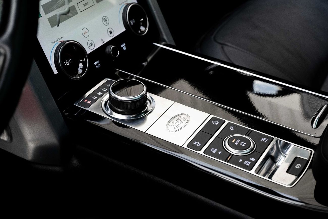 Land Rover Range Rover Vogue SE SuperCharged | 3,329 P.M  | 0% Downpayment | Under Warranty!