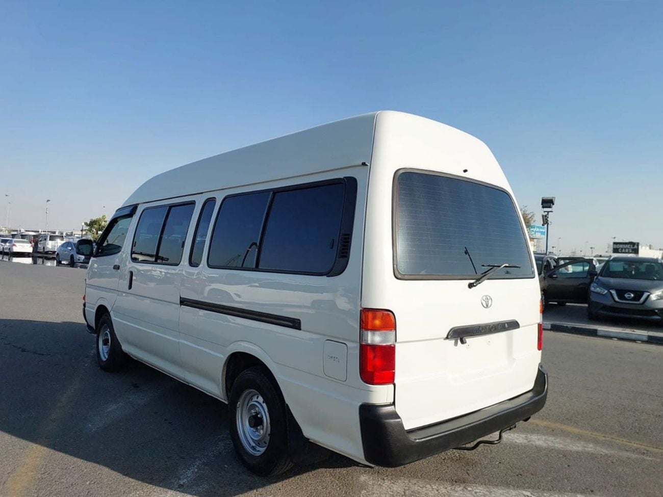 تويوتا هاياس TOYOTA HIACE COMMUTER VAN RHD 2003 MODEL 3.0 L DIESEL MANUAL(PM15151)