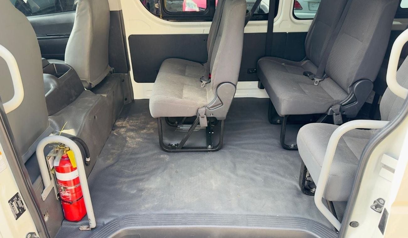 Toyota Hiace EXCELLENT CONDITION | RHD | 2016 | 3.0L DIESEL ENGINE | (AT) | 14 SEATERS