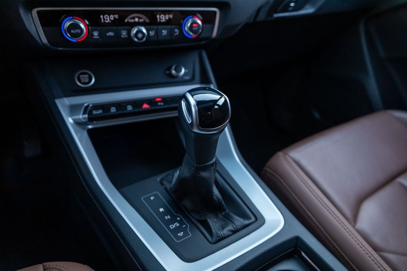 أودي Q3 40 TFSI quattro 2.0L Sportback