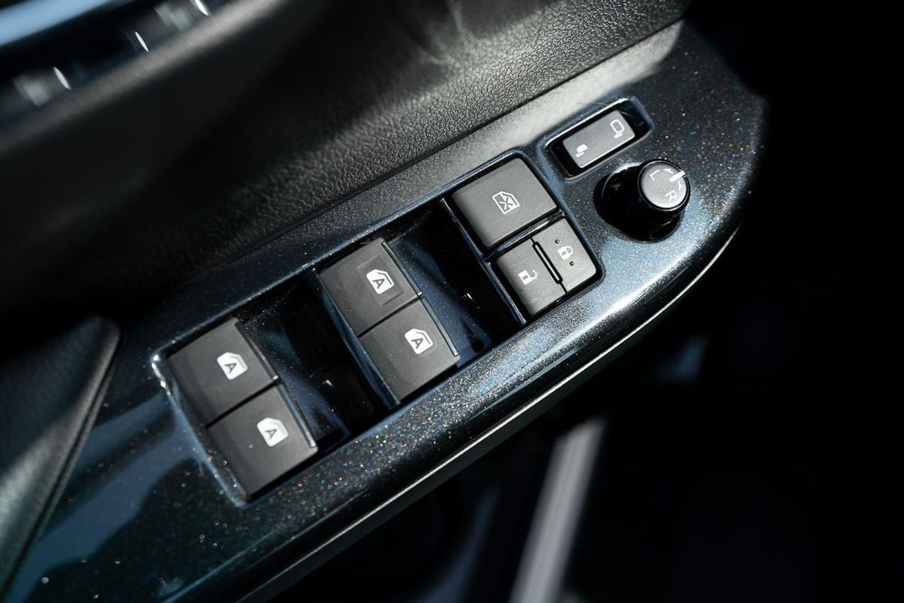 Toyota Hilux GR Sport 4.0L GR-S Rally 4.0L