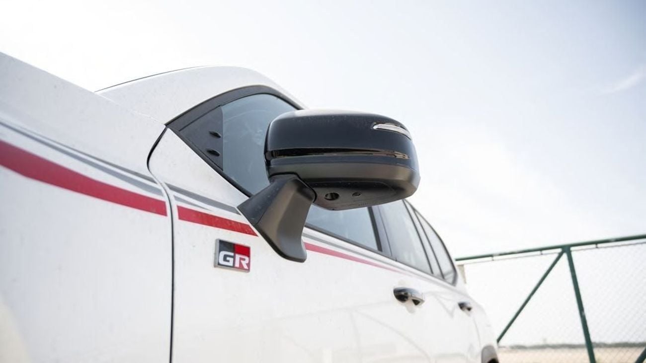 تويوتا لاند كروزر Toyota LC300 GR-S 3.3L 2025 Full