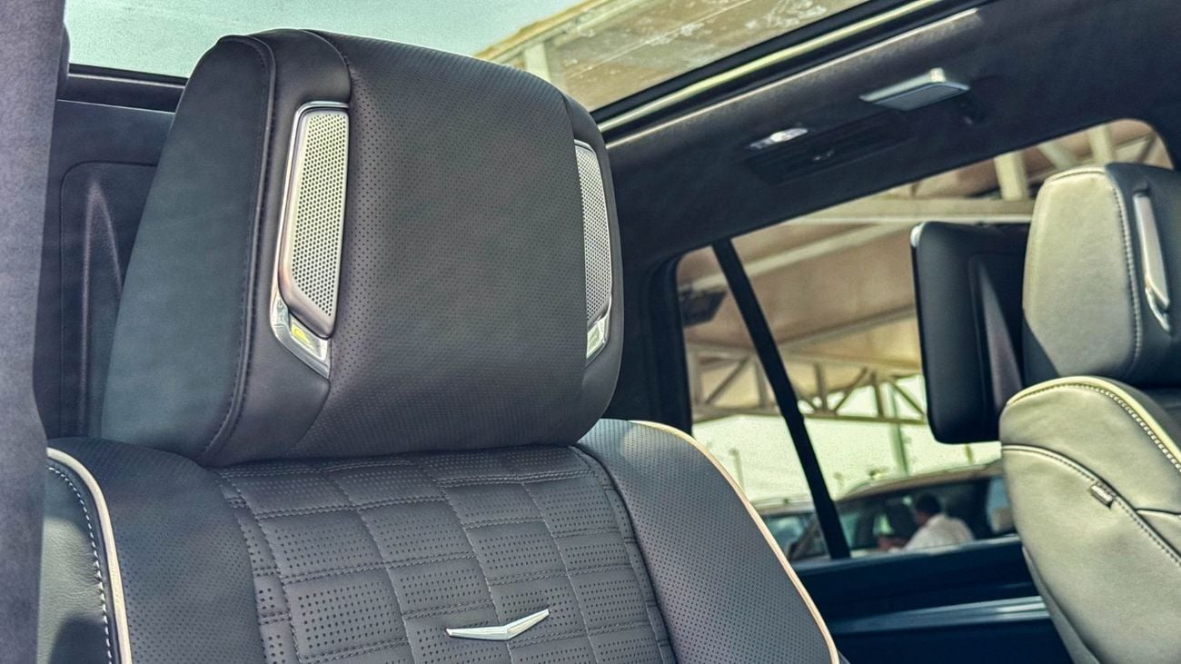 كاديلاك إسكالاد V Executive 6.2L V8 Supercharged 4WD 2026 Brand New American Specs