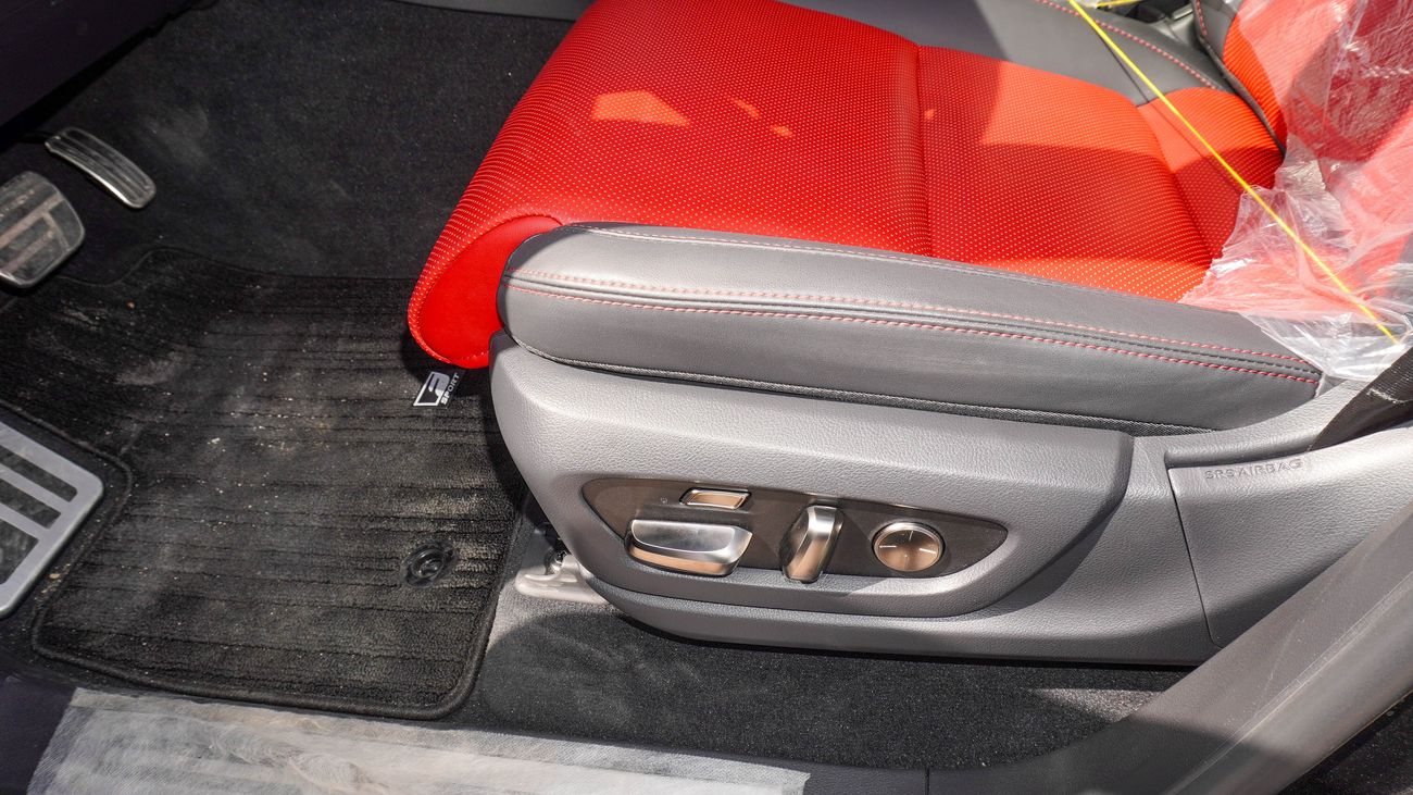 Lexus LX 600 FSport 3.5L V6. 5 Seater