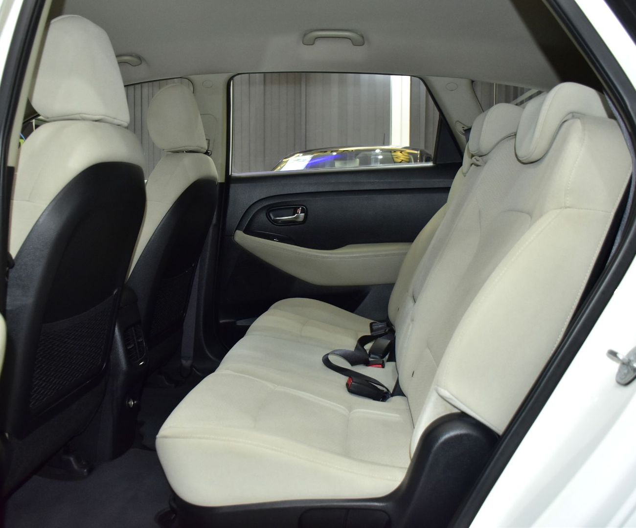 كيا كارينس EXCELLENT DEAL for our KIA Carens ( 2016 Model ) in White Color GCC Specs