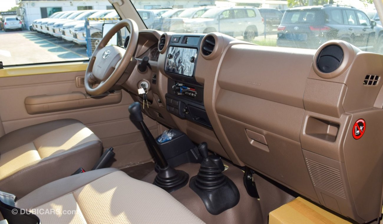 Toyota Land Cruiser Pick Up 79 DOUBLE CAB PICKUP V6 4.2L DIESEL 4WD MANUAL TRANSMISSION