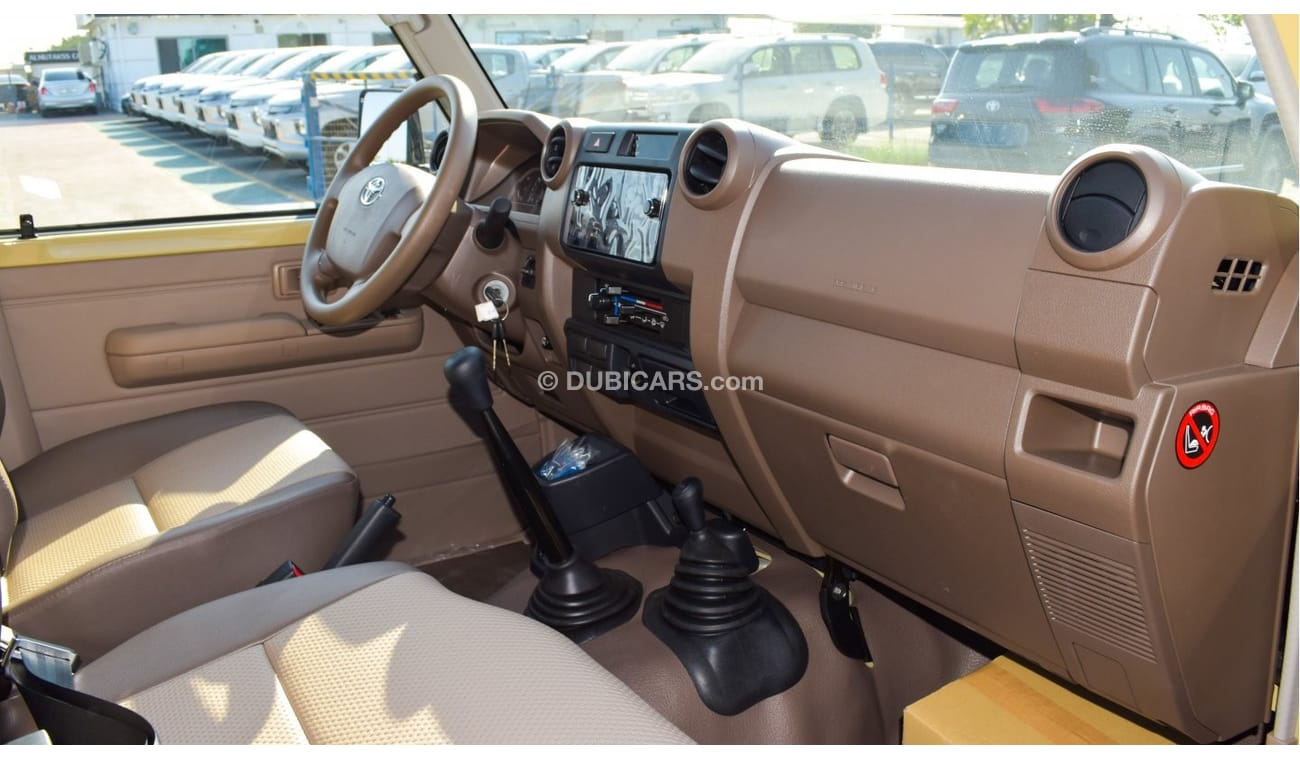 Toyota Land Cruiser Pick Up 79 DOUBLE CAB PICKUP V6 4.2L DIESEL 4WD MANUAL TRANSMISSION