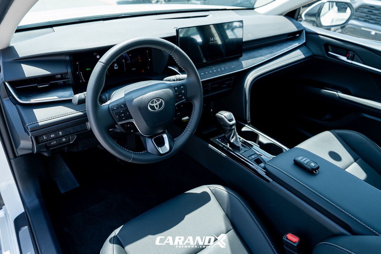 تويوتا كامري Hybrid 2.0HGVP Luxury Edition 2025