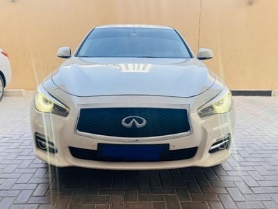 Infiniti Q50 Turbo 2.0L