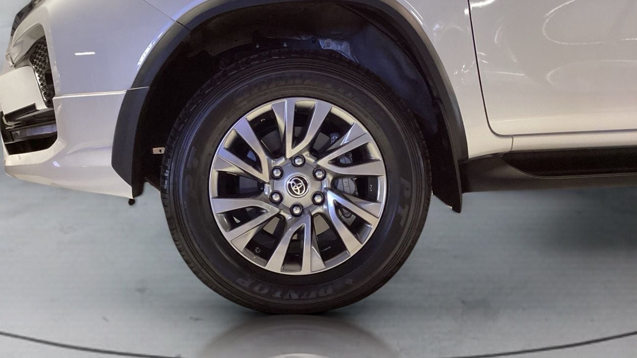 Toyota Fortuner 4.0 4WD AUTO 7STR VXR RA/RB | Guaranteed Warranty | 0 Down Payment