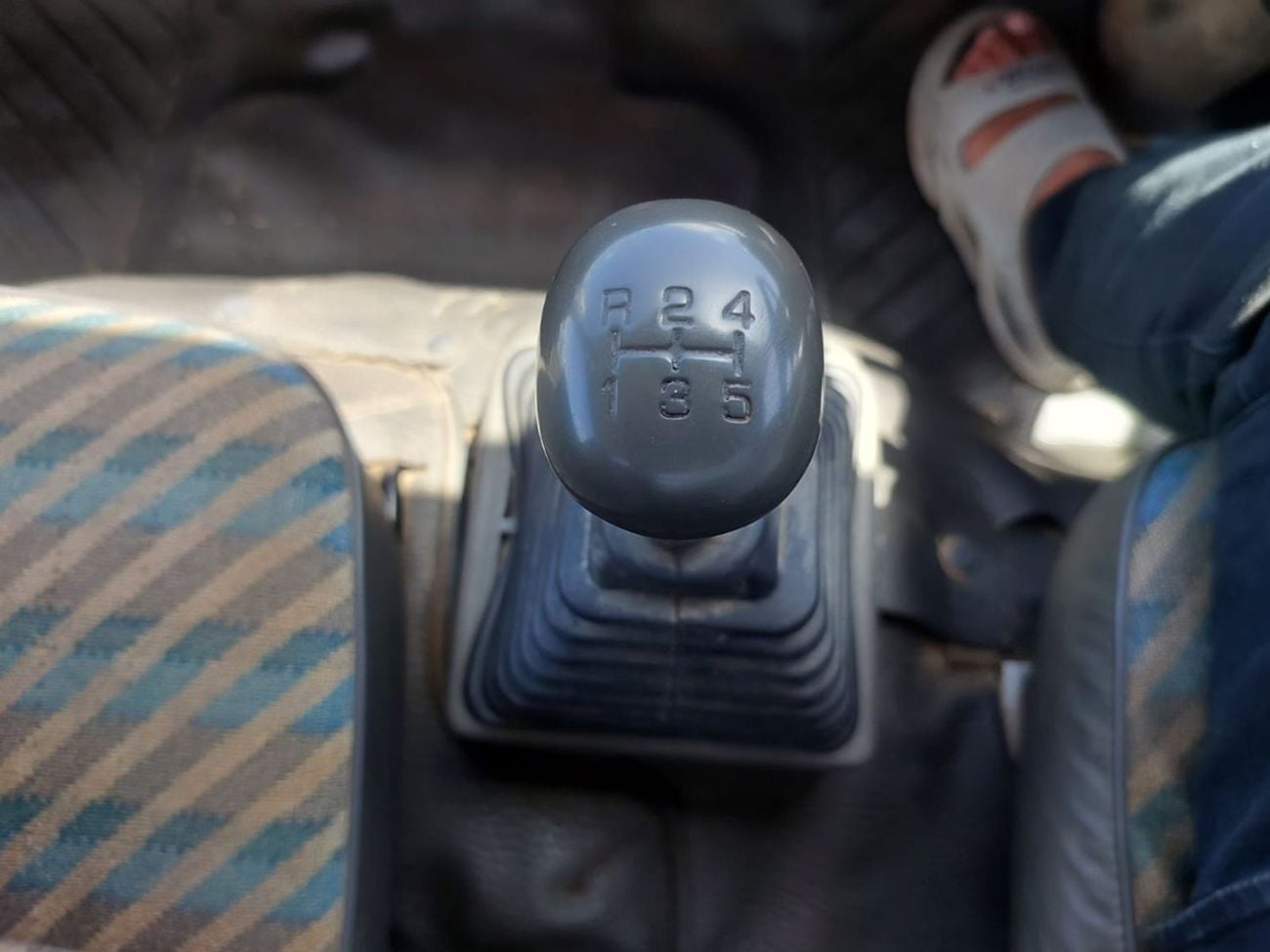 Mitsubishi Fuso Canter MITSUBISHI CANTER TRUCK RHD 1992 MODEL 3.9 L DIESEL MANUAL(PM60495)