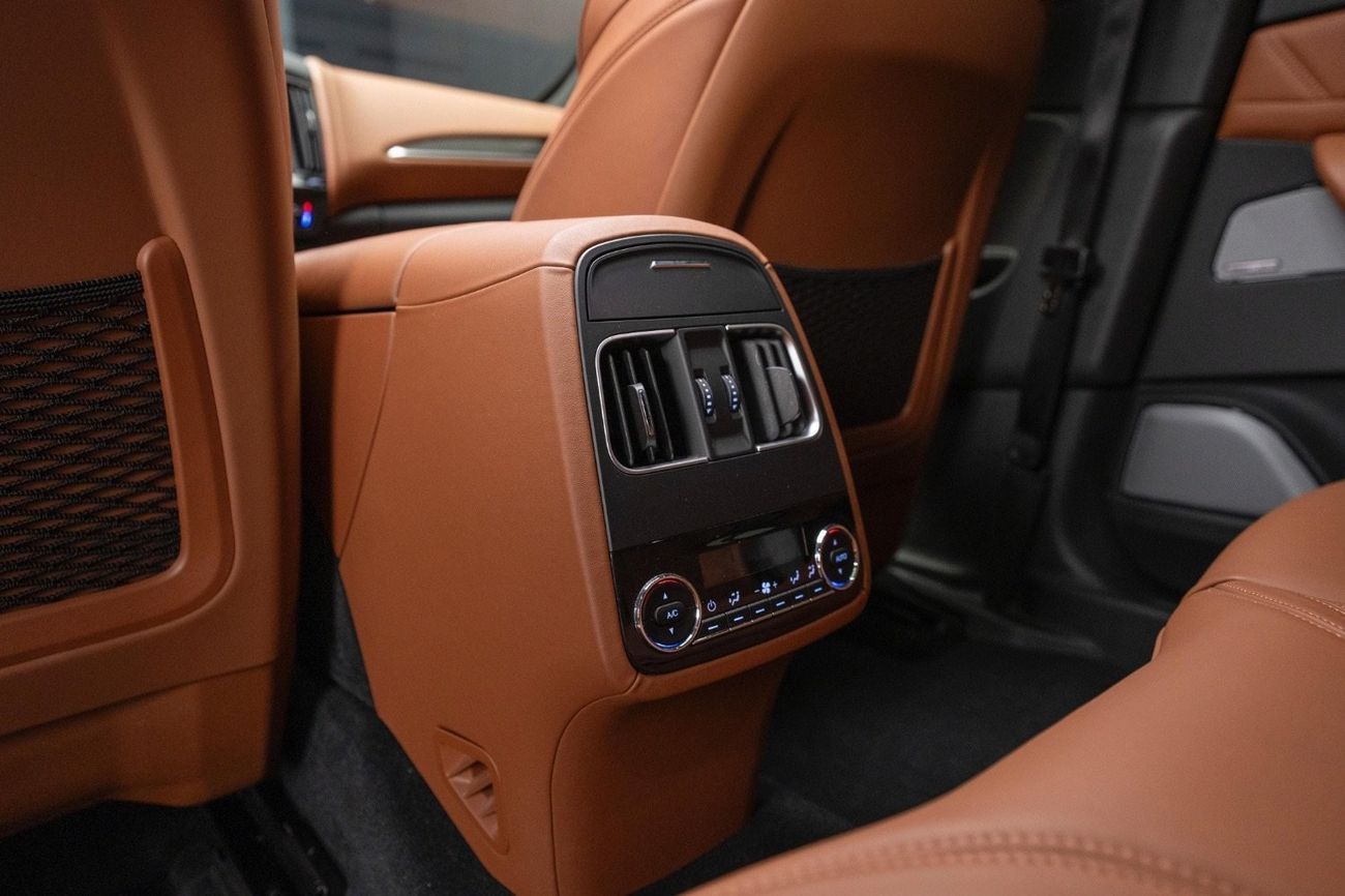 مازيراتي ليفونت F Tributo | 2022 | GCC Specs | Agency Warranty | Full Options