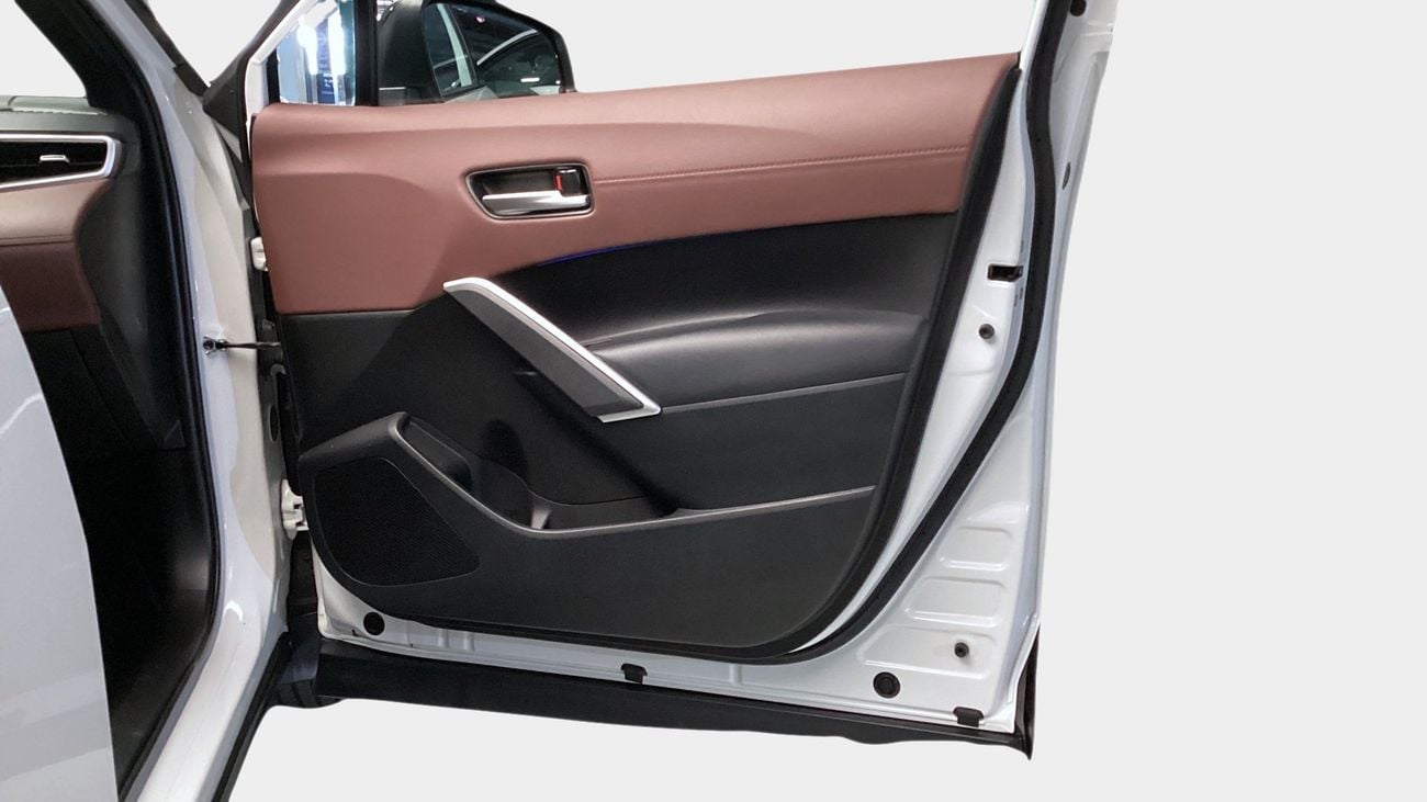 تويوتا كورولا كروس GLI | شامل الضمان | 0 ﺪﻔﻋﺓ ﺃﻮﻟﻯ