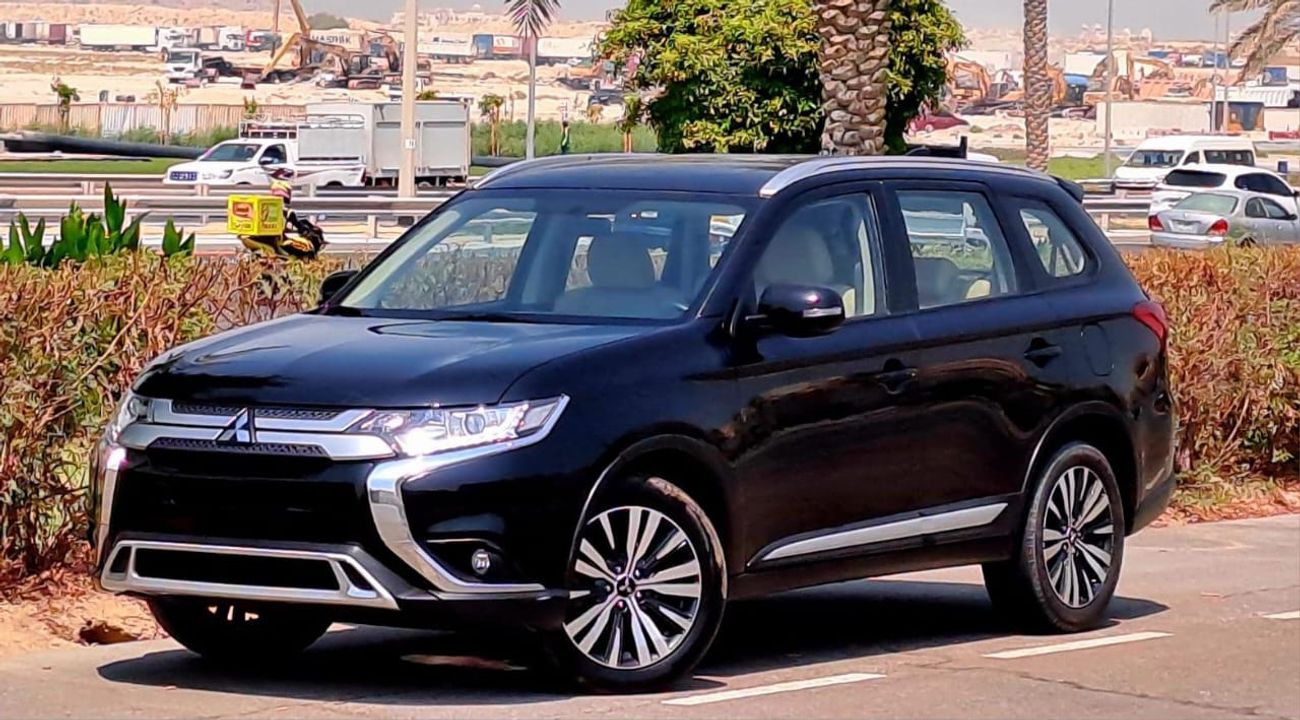 Mitsubishi Outlander GLX High 2.4L 960-Monthly l GCC l Cruise, Camera, 4x4 l Accident Free