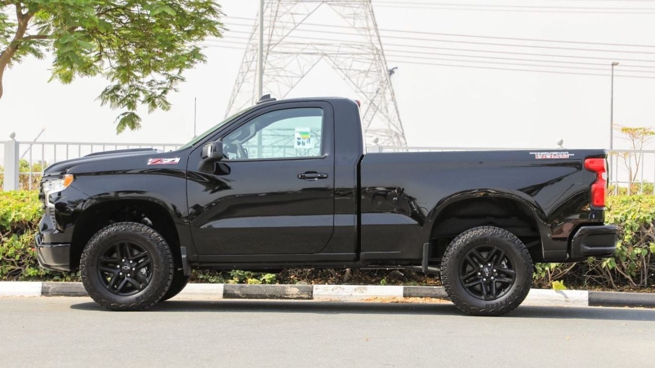 Chevrolet Silverado 1500 RegularCab Trailboss GCC / 3 Years Warranty / For Local Registration +5%