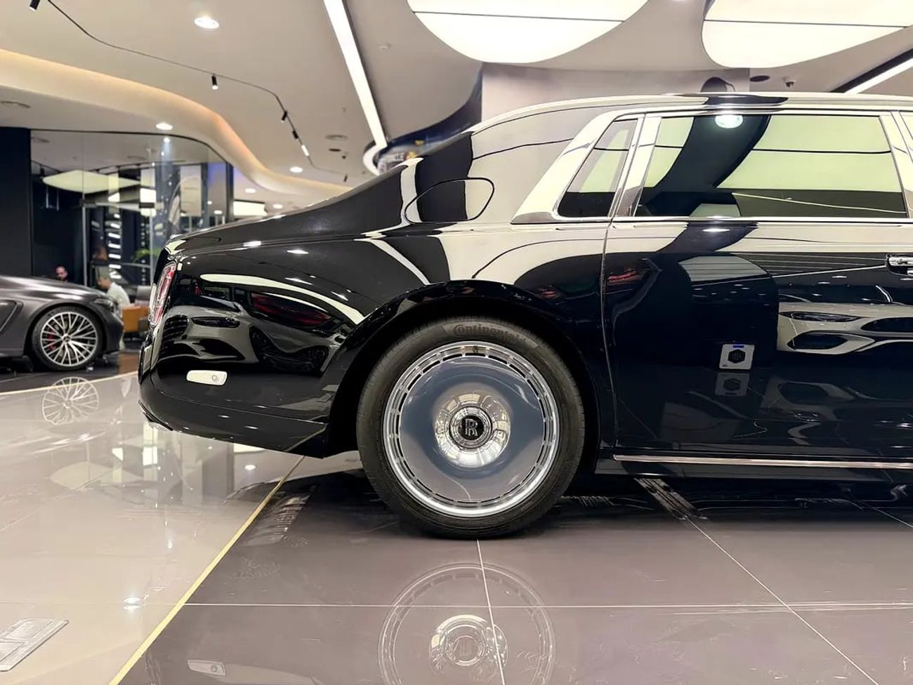 Rolls-Royce Phantom EWB GCC BRAND