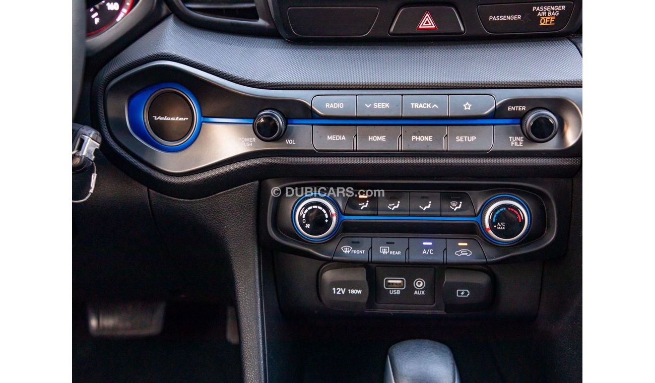 Hyundai Veloster Std