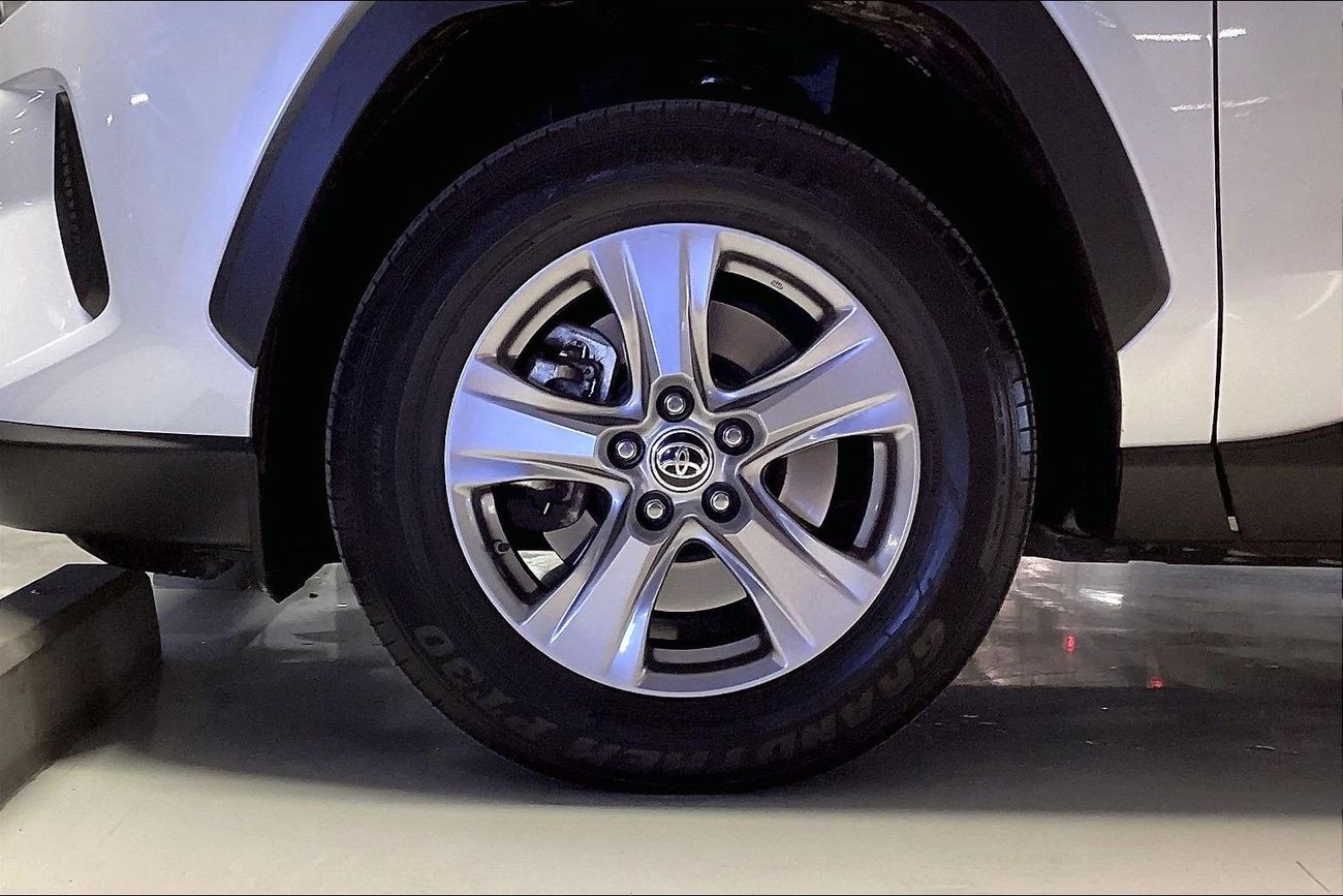 تويوتا راف ٤ EX | National Day Celebration | شامل الضمان | 0 ﺪﻔﻋﺓ ﺃﻮﻟﻯ