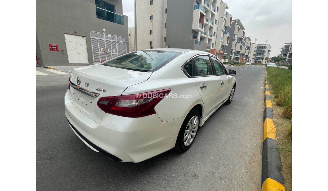 نيسان ألتيما متوفر في معرضنا سما الشام لتجارة السيارات