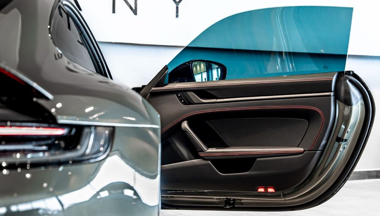 Porsche 911 2024 Porsche Carrera GTS, 2026 Porsche Warranty, Aventurine Green, Very Low KMs, GCC