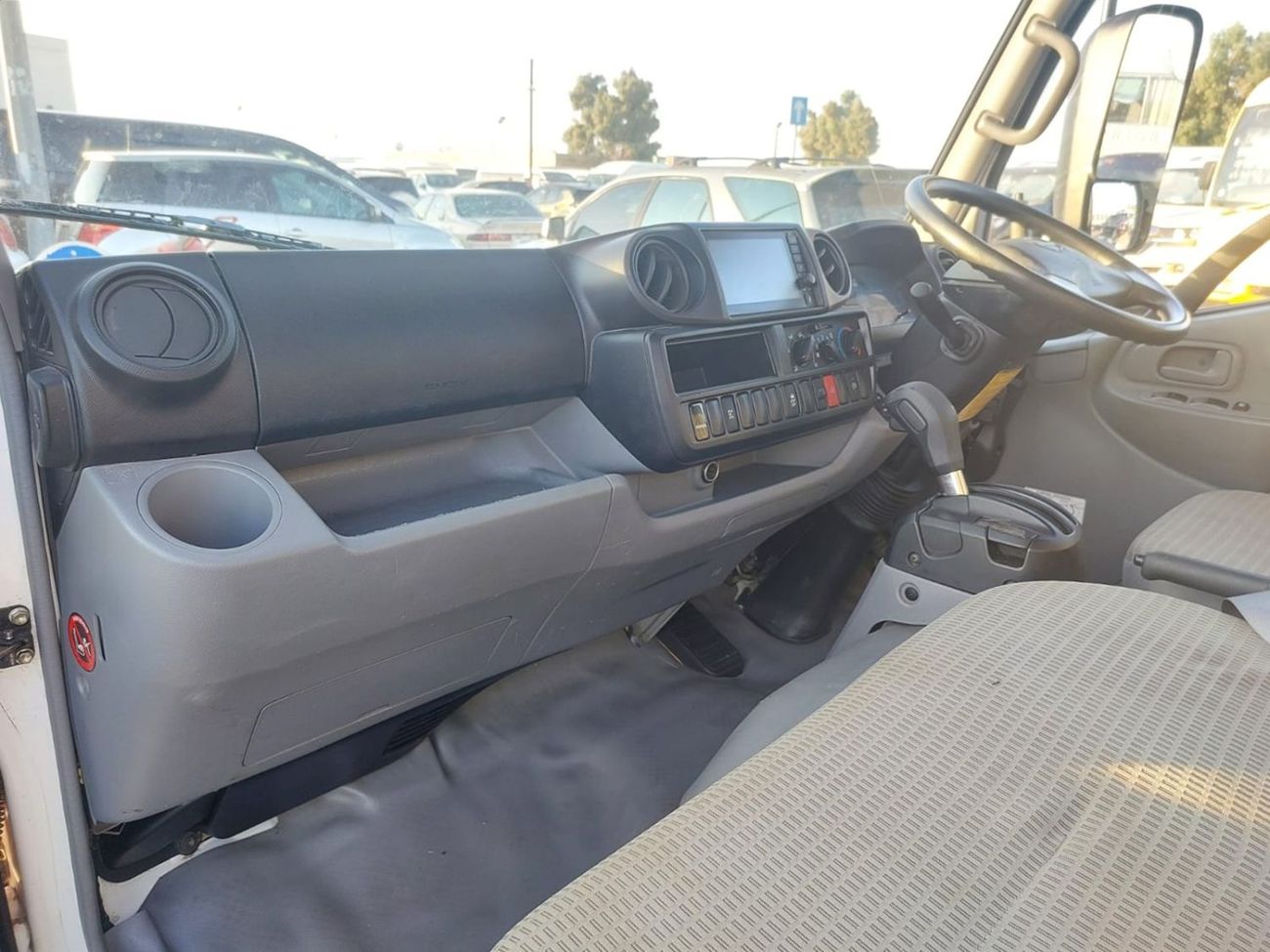 Hino 300 HINO 300 SERIES DUMPER TRUCK RHD 2019 MODEL 4.0 L DIESEL AUTOMATIC(PM04802)