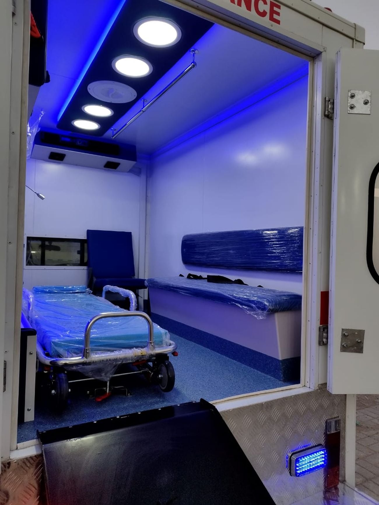 تويوتا هيلوكس 2026 Toyota Hilux Single Cabin 2.7L MT Petrol (Ambulance)