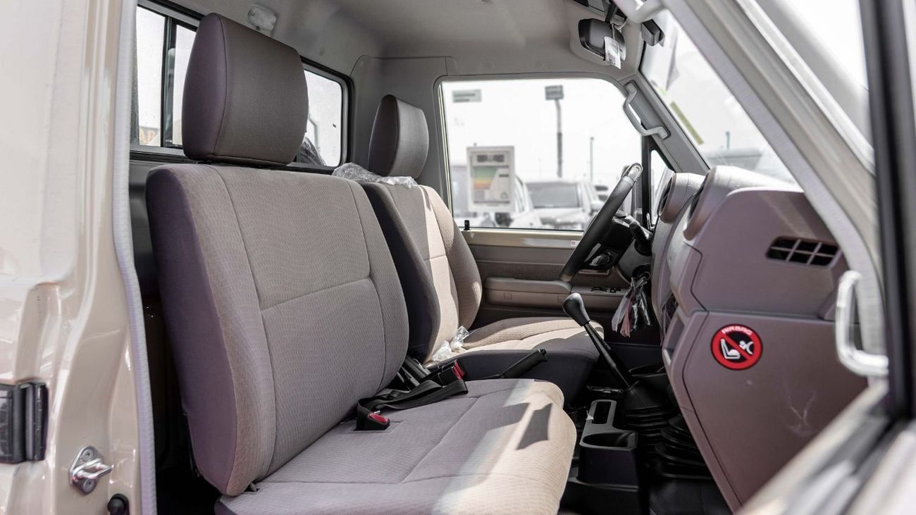 Toyota Land Cruiser Pick Up 2025 Toyota Land Cruiser LC 79 2.8L MT Diesel Basic (Beige-Brown)