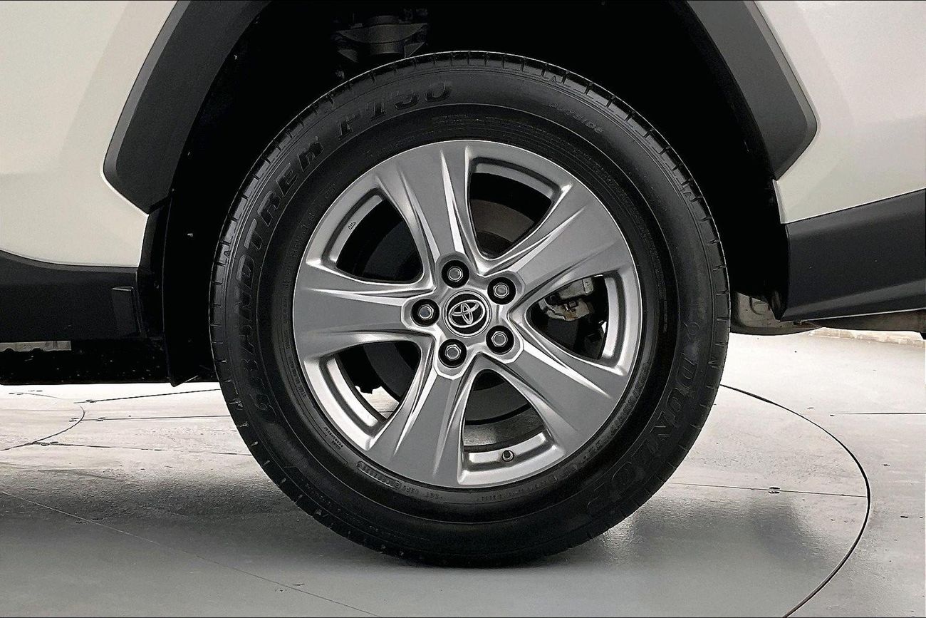 Toyota RAV4 EX | 1 year free warranty | 1.99% financing rate | Flood Free