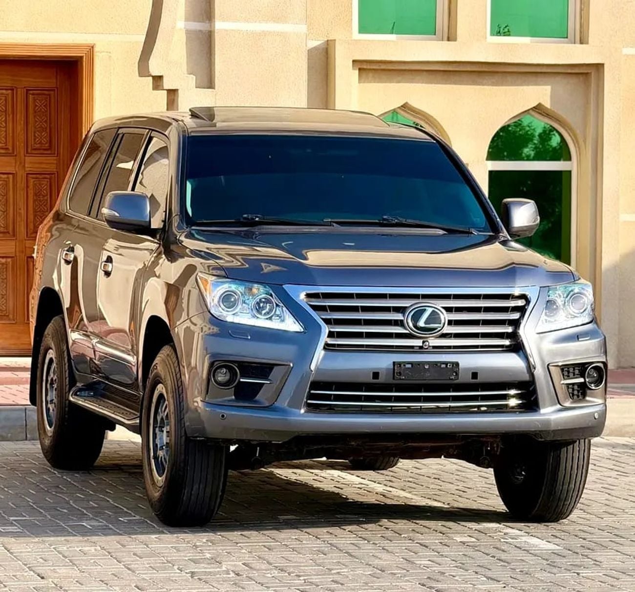 لكزس LX 570 لكزس LX570 خليجي فل اوبشن