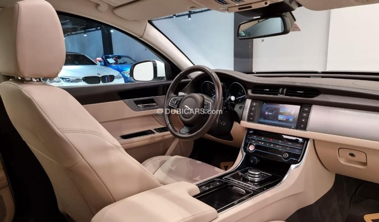 Jaguar XF 2016 Jaguar XF 25t, Warranty, Full Service History, GCC