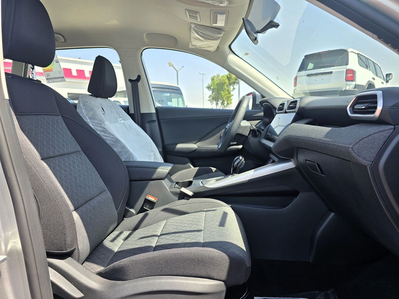 MG ZS MG zs New Shape STD1.5l A/T  Silver Color 2026 Model