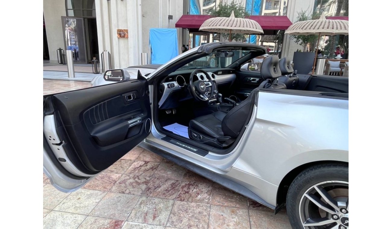 فورد موستانج RAMADAN OFFER convertible 2.3 eco boost