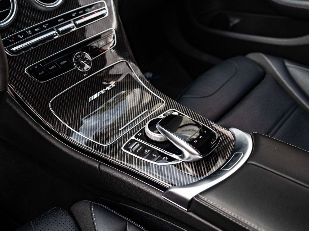 مرسيدس بنز C 63 AMG Std 4.0L Sedan