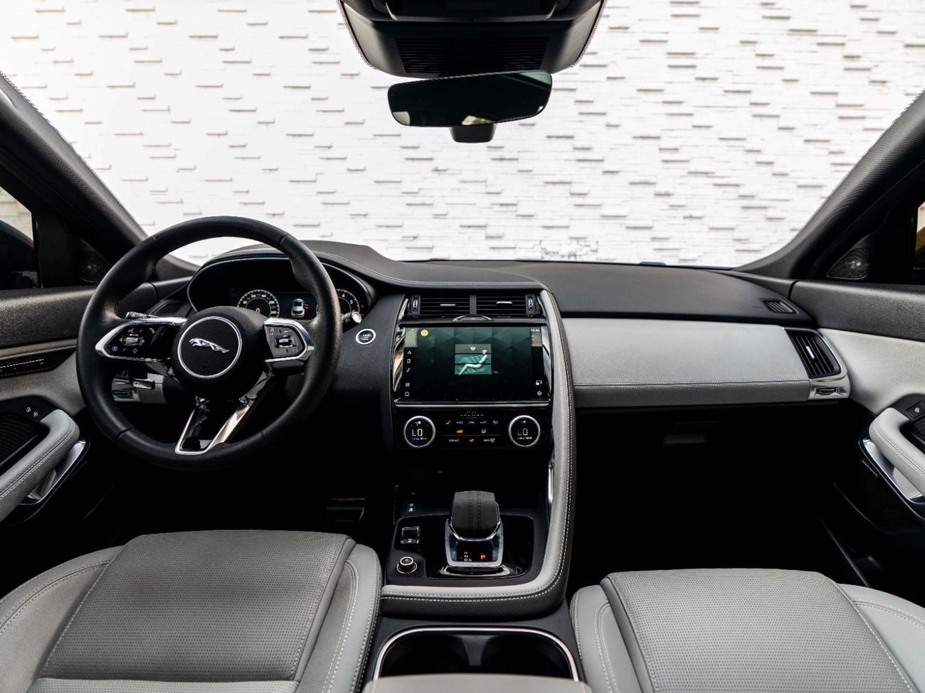 Jaguar E Pace R-Dynamic SE 2.0L