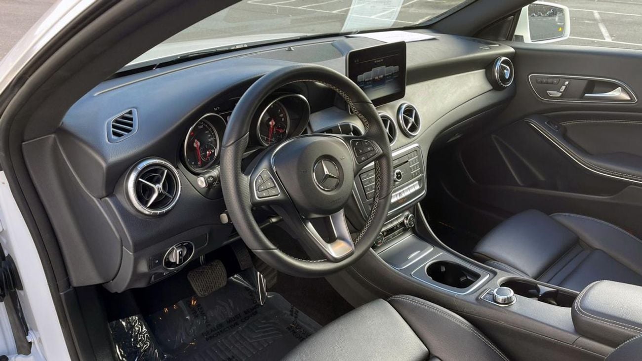 مرسيدس بنز CLA 250 وارد بدون حوادث فل بانوراما