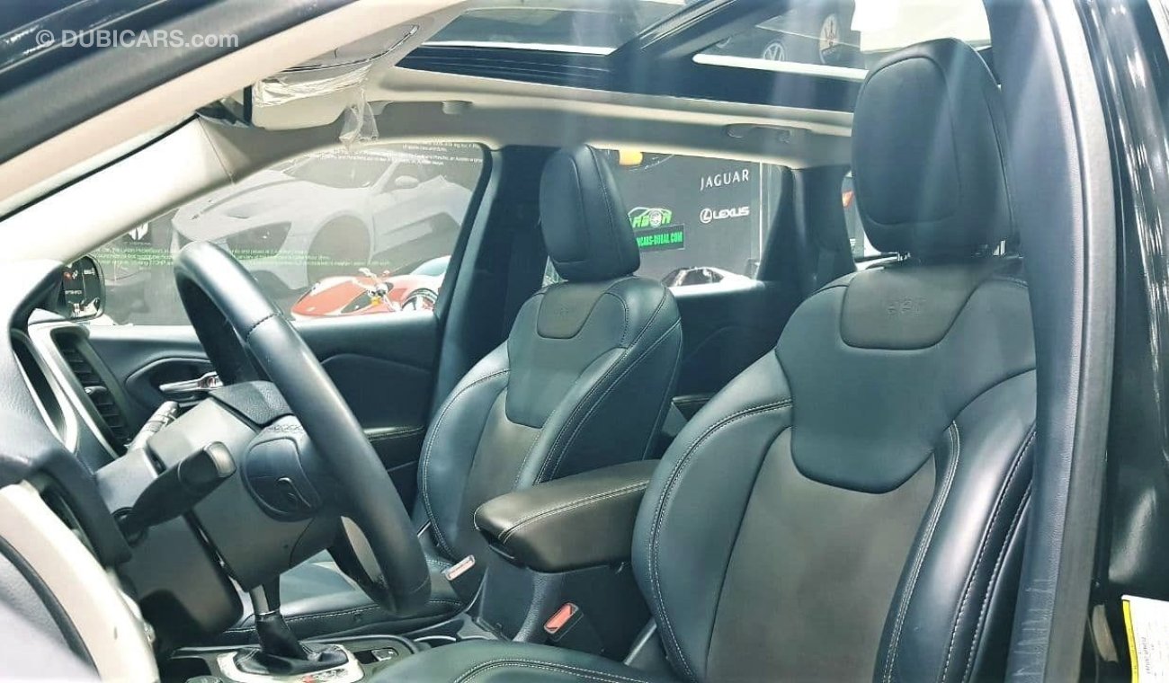 جيب شيروكي JEEP CHEROKEE LIMITED 2017 MODEL GCC CAR IN BEATIFUL CONDITION FOR ONLY 69K AED
