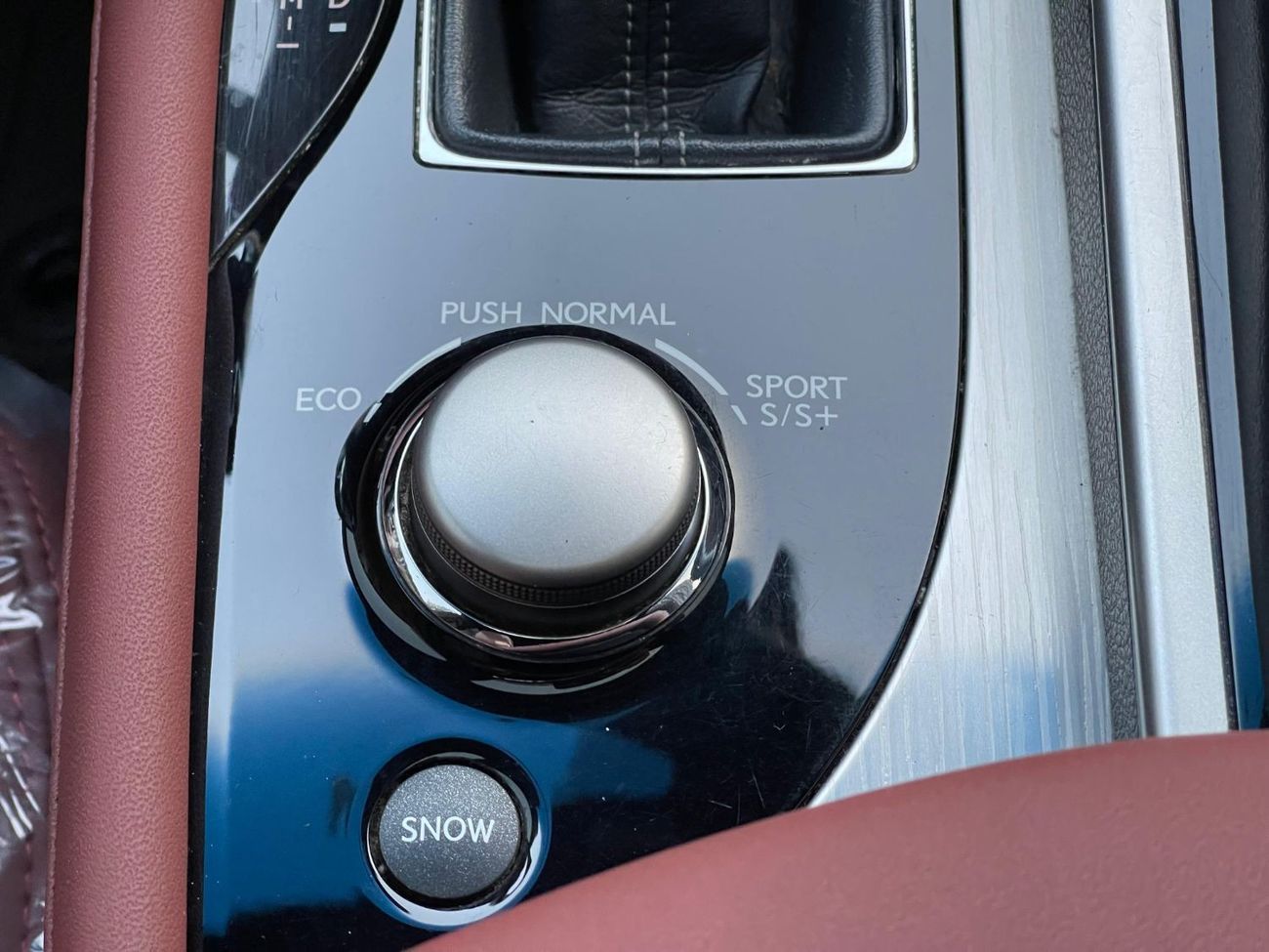 لكزس GS 350 F-Sport 3.5L REAR WHEEL DRIVE / BIG AND COMFORT SEATS / 8 SPEEDS / IN PERFECT CONDITION