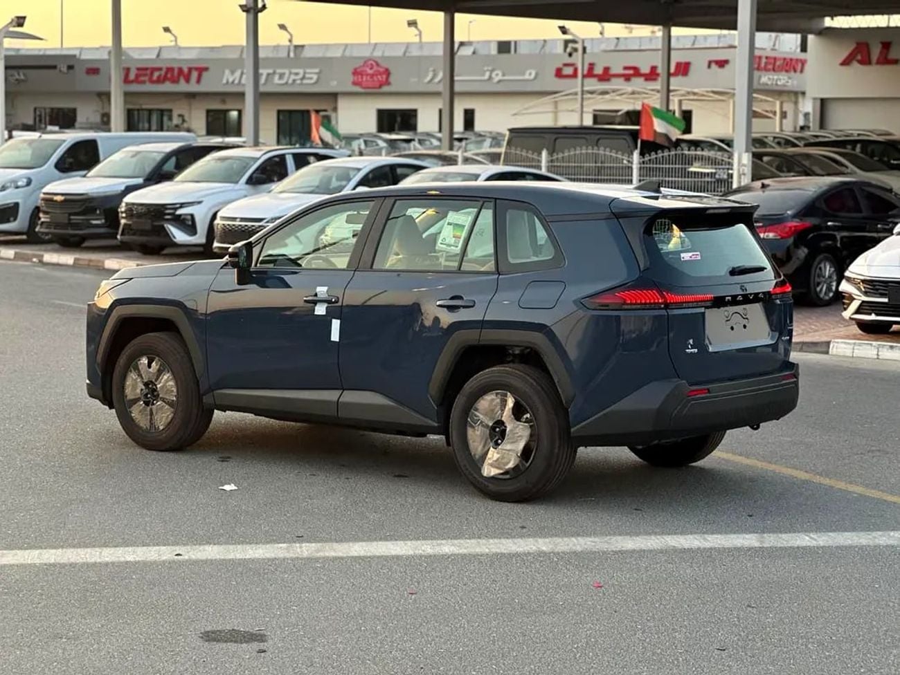 Toyota RAV4 XLE HEV 2.5L HYBRID FWD GCC Specs