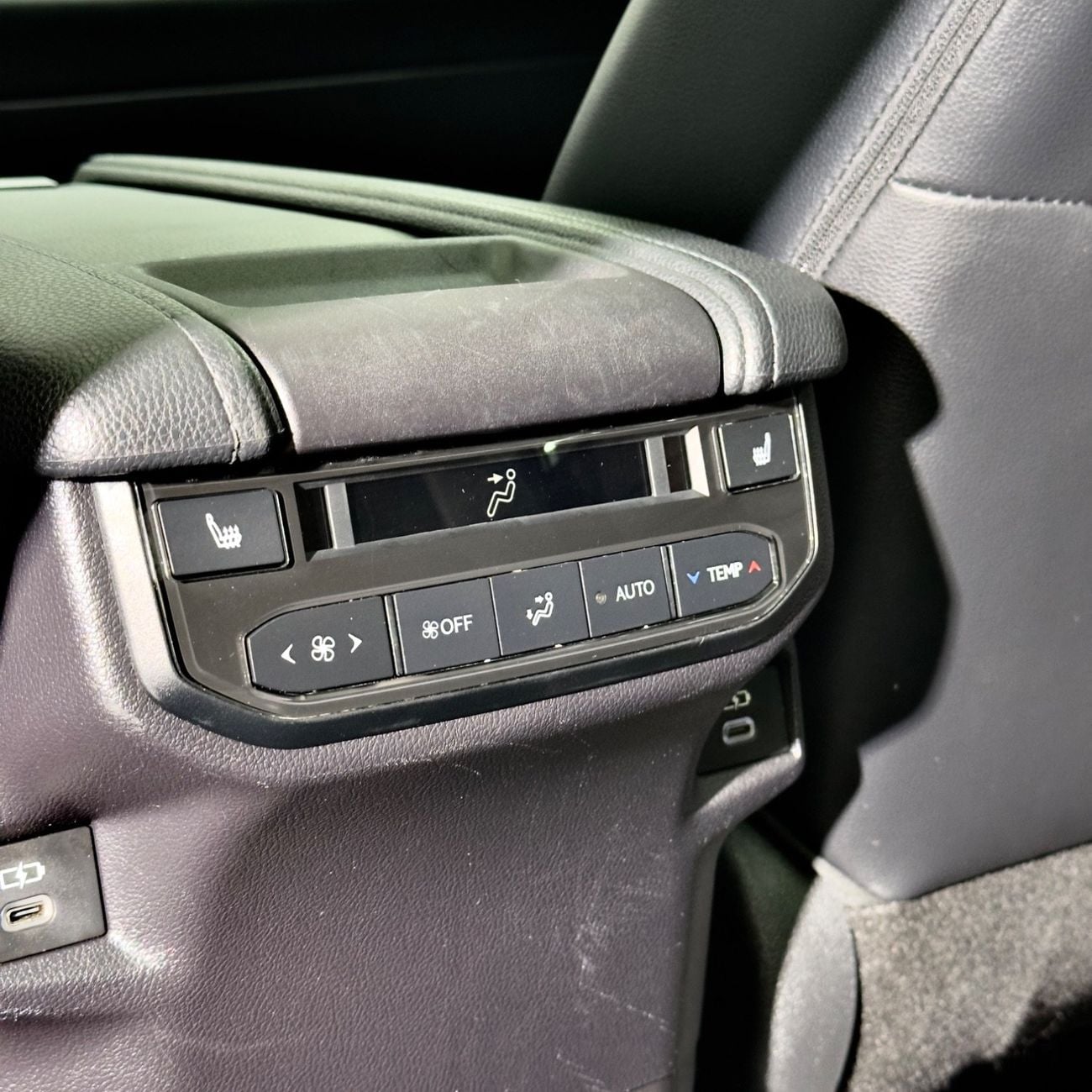 تويوتا جراند هايلاندر Limited