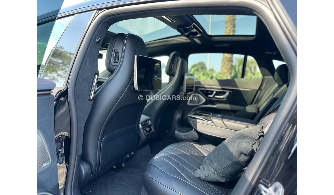 Mercedes-Benz EQS 580 RANGE 700KM - MY 2023 - EURO SPEC - BLK_BLK (LOCAL OFFER)  INCLUDING 5 YEARS GARGASH WARRANTY