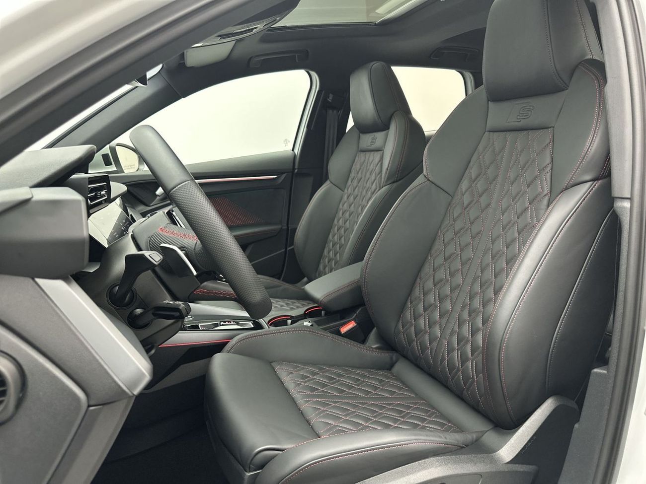 Audi S3 TFSI quattro 2.0L Sportback 333hp (Ref# 42390)