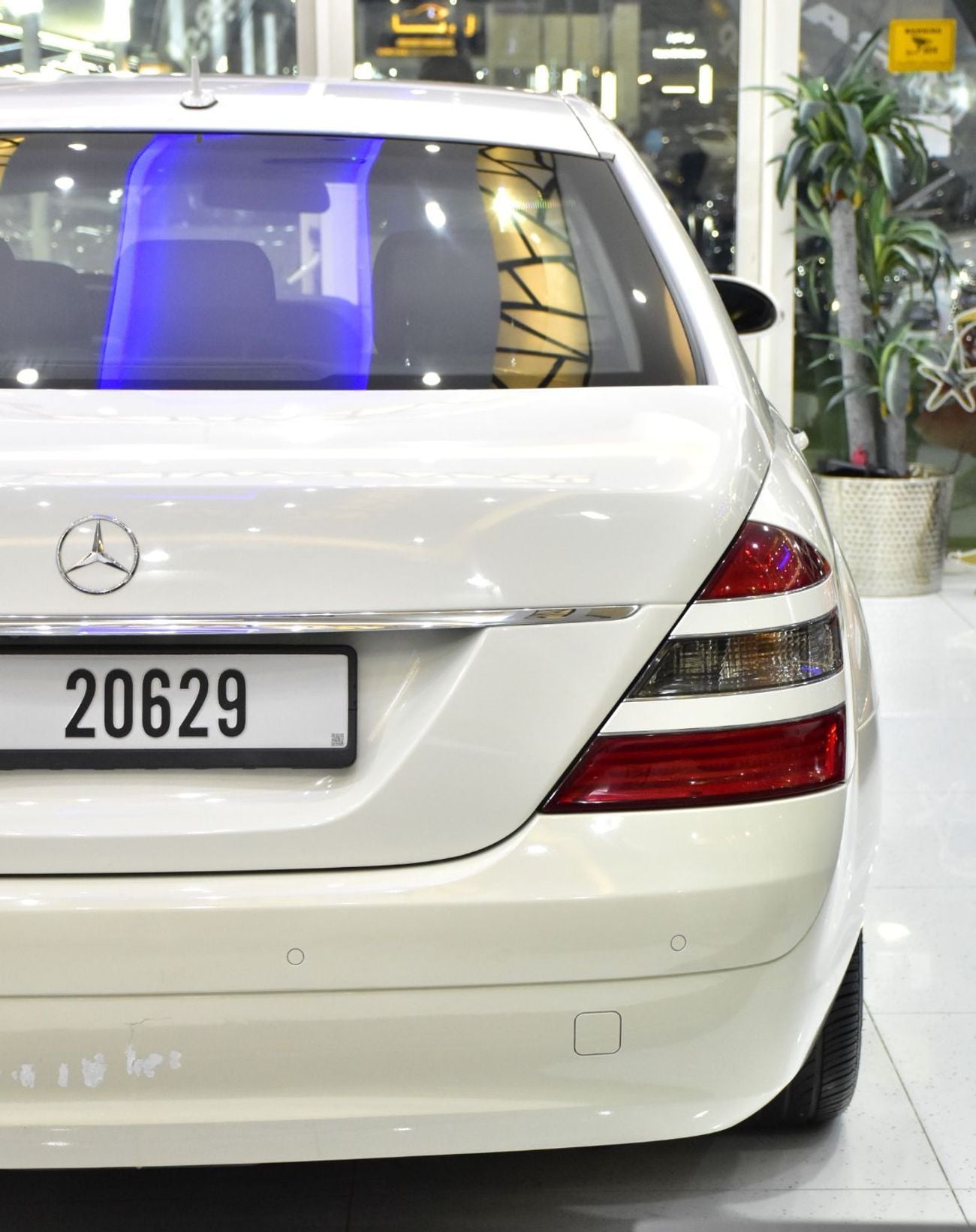 مرسيدس بنز S 550 EXCELLENT DEAL for our Mercedes Benz S550 ( 2008 Model ) in White Color Japanese Specs