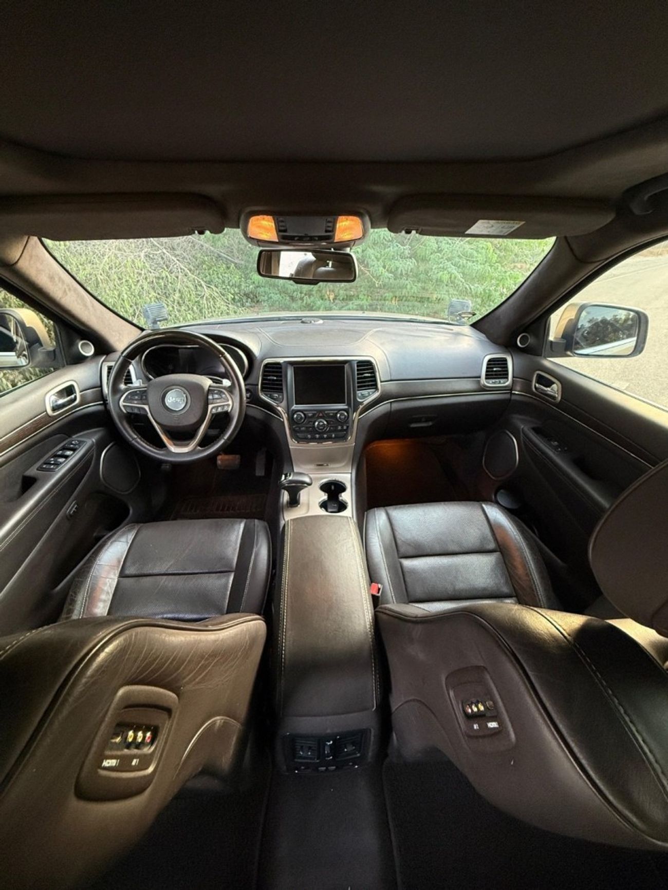 جيب جراند شيروكي Summit 5.7L (350 HP)