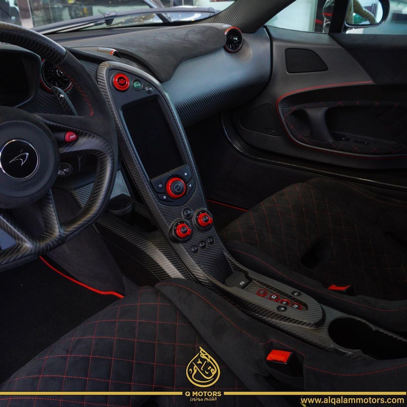 مكلارين P1 CARBON EDITION 2015 MCLAREN P1 ( 1 OF 5 ) CARBON SERIES GCC DONE ONLY 2000KM