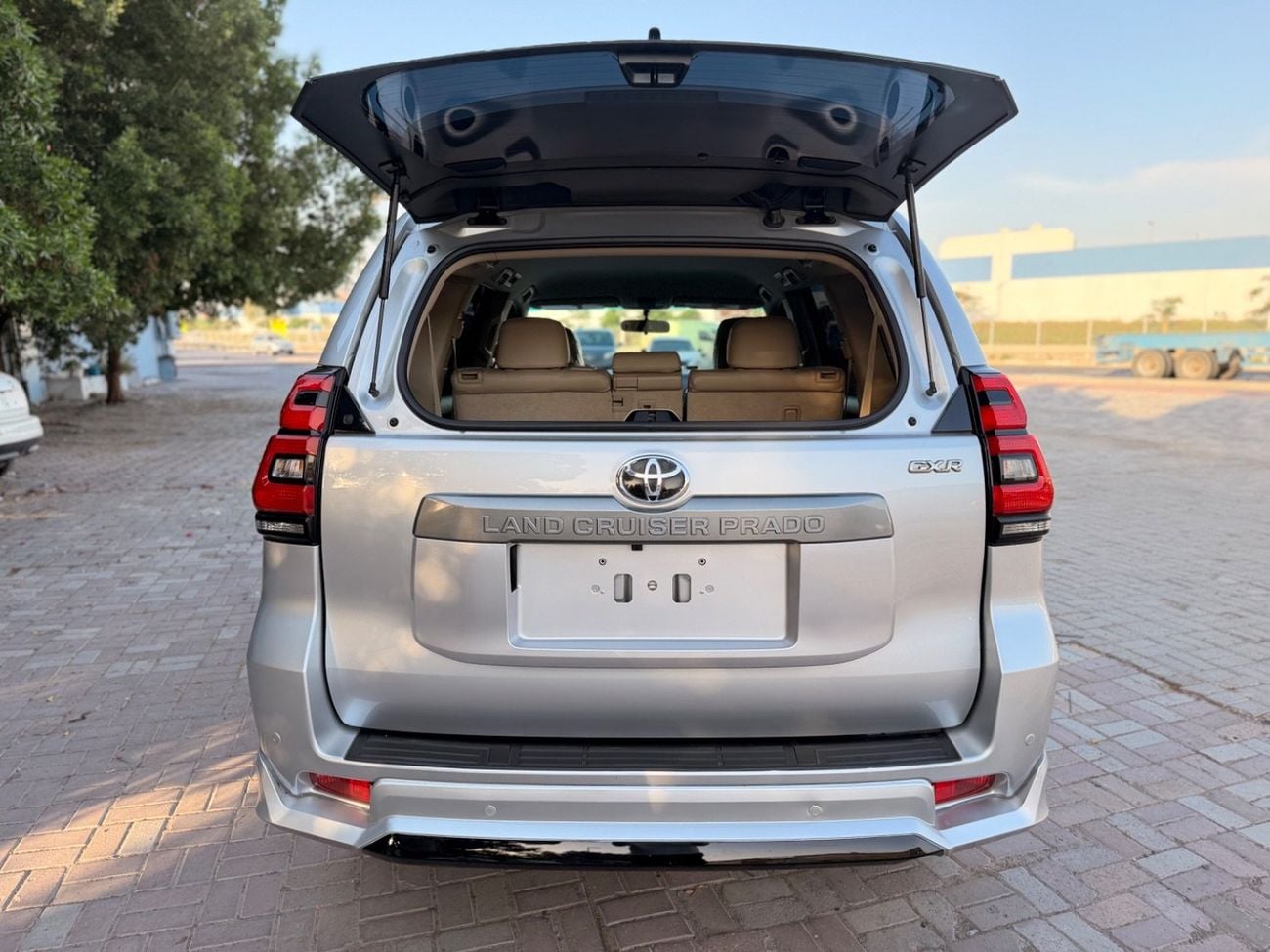 تويوتا برادو GXR 2.7L (160 HP) 4WD