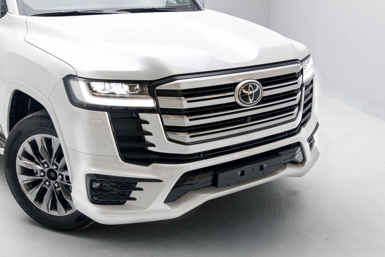 Toyota Land Cruiser VXR 3.3L - Precious White Pearl Inside Black & Dark Red | Export Only