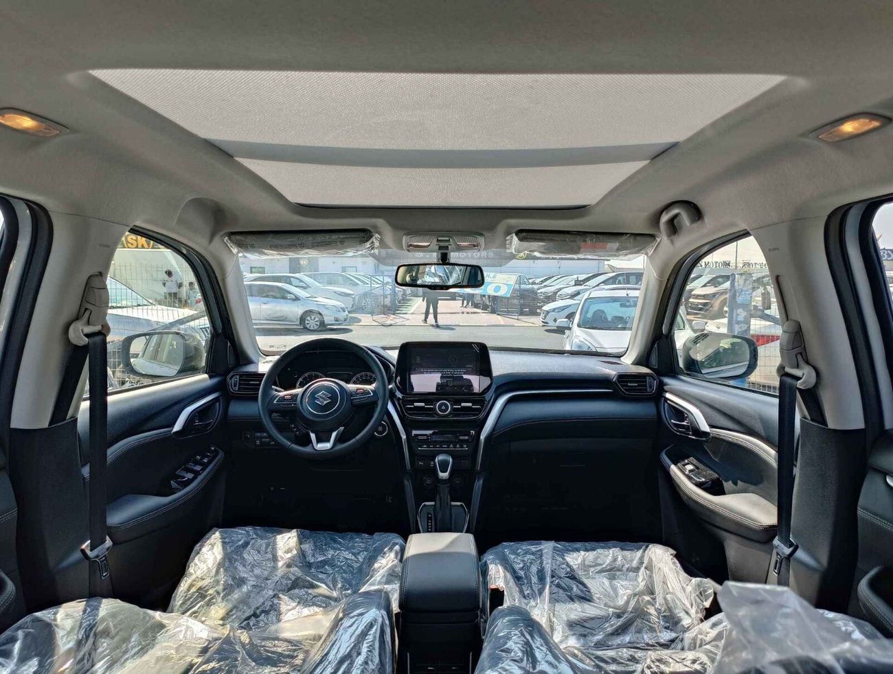 Suzuki Grand Vitara GLX / HYBRID / DOUBLE TONE / 1.5L V4 /  "9" DISPLAY / HEADUP DISPLAY / PANORAMIC (CODE # GVHB4X4F)